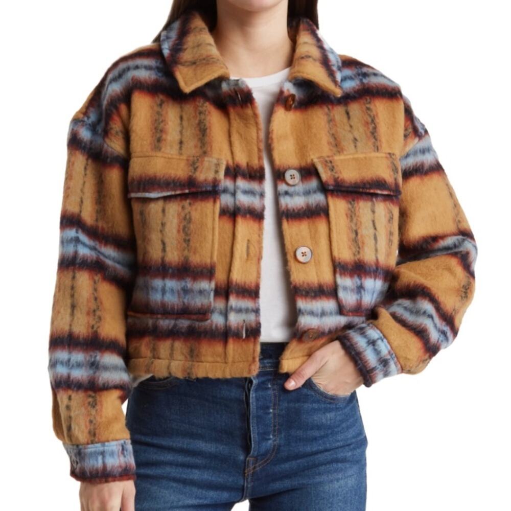 Vigoss Womens M Plaid Crop Shacket NEW